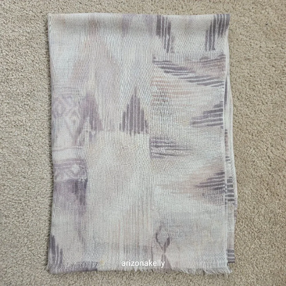 Kinross Silk & Cashmere Lightweight Scarf in Neutral Colors